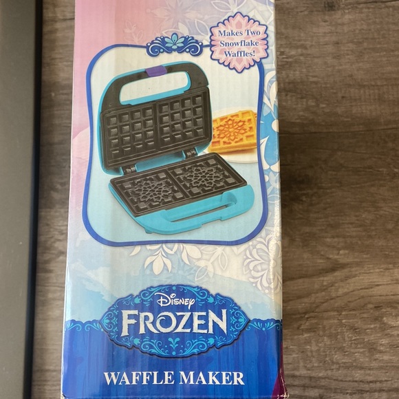 Kitchen New In Box Waffle Maker Disneys Frozen Poshmark